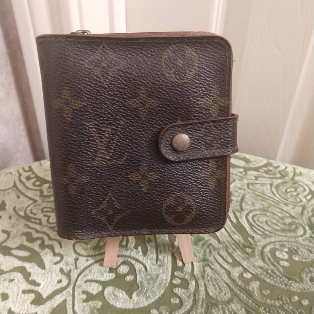 Louis Vuitton Compact Zip Wallet Monogram